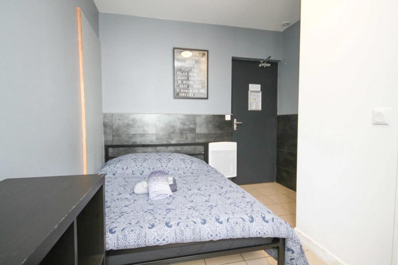 02 - Chambre Avec Lit Double Et Sdb Prive Wifi 圣但尼 外观 照片